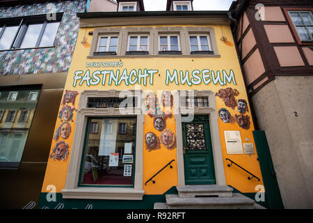 Kitzingen, Deutschland. 11 Dez, 2018. Außenansicht des Gebäudes der Deutschen Fastnachtmuseum. Credit: Daniel Karmann/dpa/Alamy leben Nachrichten Stockfoto