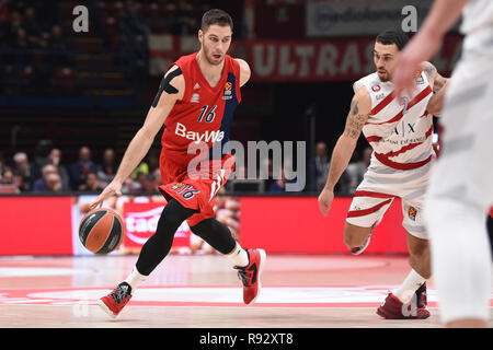 Foto Claudio Grassi/LaPresse 19 dicembre 2018 Assago (MI) Italia sport Warenkorb AX Armani Exchange Olimpia Milano vs FC Bayern Monaco - Turkish Airlines Eurolega 2018/2019 - Mediolanum Forum. Nella Foto: Stefan Jovic (Nr. 16 FC Bayern Monaco) Foto Claudio Grassi/LaPresse Dezember 19, 2018 Assago (MI) Italien sport Warenkorb AX Armani Exchange Olimpia Milano vs FC Bayern München - Turkish Airlines EuroLeague 2018/2019 - Mediolanum Forum. Im Bild: Stefan Jovic (Nr. 16 FC Bayern Monaco) Stockfoto