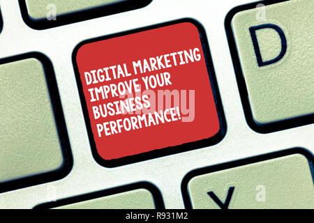 Konzeptionelle Handschrift zeigt das Digitale Marketing verbessern Sie Ihre Business Perforanalysisce. Business Foto Text soziale Netzwerk ads Tastatur Absicht, Stockfoto