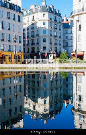 Häuser entlang des Canal Saint Martin, Paris, Frankreich, Europa Stockfoto