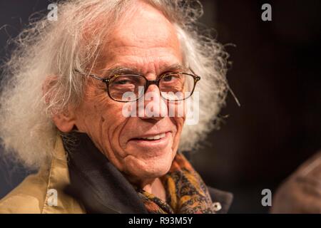 Der Künstler Christo, Pressekonferenz zur Eröffnung der Ausstellung von Christo-Installation 'Big Air Package" in der Stockfoto