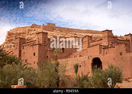 Marokko, Ouarzazate, Ksar Ait-Ben-Haddou, Kasbah, von der Ounila Fluss Stockfoto