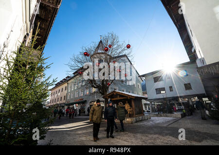 Der traditionelle Weihnachtsmarkt in San Candido - Innichen, Trentino Alto Adige, Italien Stockfoto