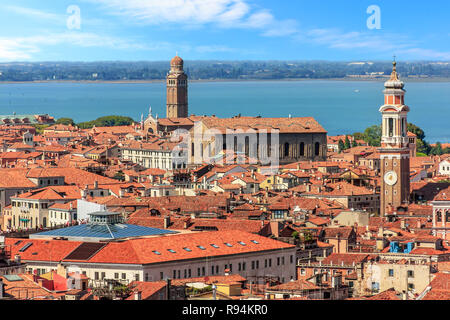 Die San Apostoli Glockenturm und die Madonna dell'Orto Turm in Stockfoto