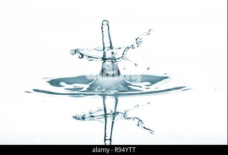 Abstrakte Makroaufnahme eines Wasser Tropfen. Stockfoto