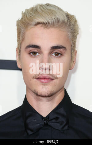 LOS ANGELES, Ca, USA - 15. Februar: Sänger Justin Bieber kommt auf der 58. jährlichen Grammy Awards auf Staples Center am 15. Februar in Los Angeles, Kalifornien 2016 statt, in den Vereinigten Staaten. (Foto von Xavier Collin/Image Press Agency) Stockfoto