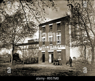 Außenansicht des Slave Pens Preis, Birke und Co.  Alexandria, VA.  Foto von Captain Andrew J. Russell.  Aus der Kollektion von Mathew Brady. Stockfoto