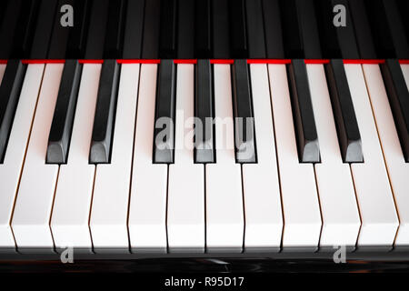 Piano kayboard frontale Ansicht, gerade Tastatur Stockfoto