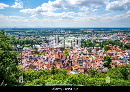 Blick über Weinheim, Deutschland Stockfoto