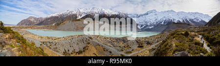 Die Hooker Gletscher ist einer von mehreren Gletschern in der Nähe der Skipisten von Aoraki/Mount Cook in den südlichen Alpen Neuseelands Stockfoto