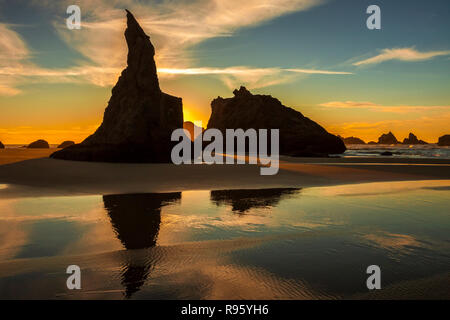 Dämmerung am Bandon Beach, Oregon Stockfoto