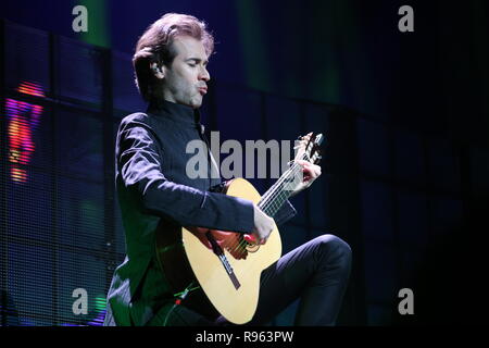 Nacht der Proms mit Dichtung, Suzanne Vega, Al McKay, Erde, Wind und Feuer Erfahrung in Ahoy, Rotterdam mit: Petrit Ceku Wo: Rotterdam, Niederlande Wann: 17 Aug 2018 Quelle: WENN.com Stockfoto