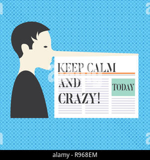 Konzeptionelle Hand schreiben, Ruhe und verrückt halten. Business Foto text Entspannen und wahnsinnig glücklich, aufgeregt feiern Mann mit einer langen Nase wie Pin Stockfoto