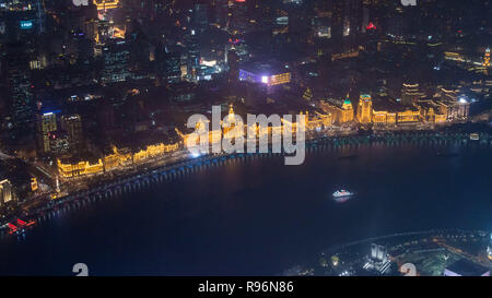 Shanghai, Shanghai, China. 20 Dez, 2018. Shanghai, China - Luftaufnahmen des Bund bei Nacht in Shanghai, China. Credit: SIPA Asien/ZUMA Draht/Alamy leben Nachrichten Stockfoto