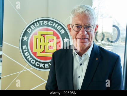 München, Deutschland. 19 Dez, 2018. Franz Reindl, DEB-Präsident in halber Größe, Porträt, München, Deutschland, 20. Dezember 2018, Saison 2018/2019, Kredit: Peter Schatz/Alamy leben Nachrichten Stockfoto