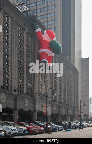 Shanghai, Shanghai, China. 20 Dez, 2018. Shanghai, gesehen werden kann die Wand eines Gebäudes in Shanghai, China. Credit: SIPA Asien/ZUMA Draht/Alamy leben Nachrichten Stockfoto