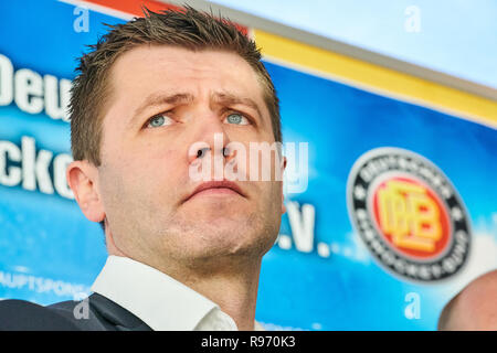 München, Deutschland. 20. Dez 2018. Stefan Schaidnagel, DEB-Sportdirektor, Manager, halbe Größe, Porträt, in der Pressekonferenz in München, Deutschland, 20. Dezember 2018, Saison 2018/2019, © Peter Schatz/Alamy leben Nachrichten Stockfoto