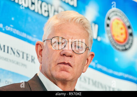 München, Deutschland. 20. Dez 2018. Franz Reindl, DEB-Präsident, halbe Größe, Porträt, in der Pressekonferenz in München, Deutschland, 20. Dezember 2018, Saison 2018/2019, © Peter Schatz/Alamy leben Nachrichten Stockfoto