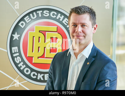 München, Deutschland. 20. Dez 2018. Stefan Schaidnagel, DEB-Sportdirektor, Manager, halbe Größe, Porträt, in der Pressekonferenz in München, Deutschland, 20. Dezember 2018, Saison 2018/2019, © Peter Schatz/Alamy leben Nachrichten Stockfoto