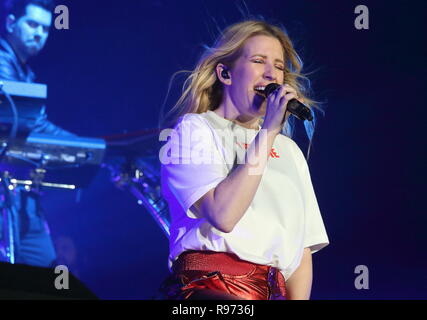 London, Großbritannien. 20 Dez, 2018. Ellie Goulding führt auf dem Ellie Goulding für Straßen von London Charity Gig im SSE Wembley Arena. Credit: Keith Mayhew/SOPA Images/ZUMA Draht/Alamy leben Nachrichten Stockfoto