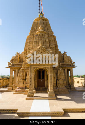 Adeshwar Nath Jain Tempel, Amar Sagar, Jaisalmer, Rajasthan, Indien Stockfoto