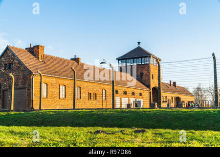Haupteingang Gebäude von Auschwitz Birkenau Konzentrationslager, das Museum heute, Polen Stockfoto