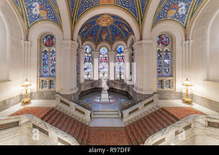 Den Haag, 3. Dezember 2018 - Treppe der Eingangshalle der Friedenspalast, Sitz des Internationalen Gerichtshofs, Principal justizielle Organ der Einheit Stockfoto