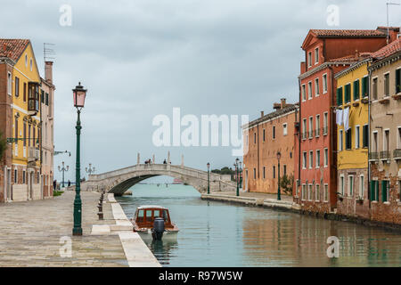 Schöne Sicht auf die Seite Kanal in Venedig, Italien Stockfoto