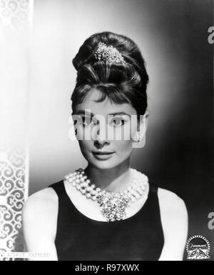 Original Film Titel: Frühstück bei Tiffany. Englischer Titel: Frühstück bei Tiffany. Jahr: 1961. Regie: Blake Edwards. Stars: AUDREY HEPBURN. Quelle: Paramount Pictures/Album Stockfoto