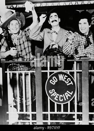 Original Film Titel: GO WEST. Englischer Titel: GO WEST. Jahr: 1940. Regie: Edward BUZZELL. Stars: HARPO MARX; die Marx Brothers; CHICO MARX, Groucho Marx. Credit: M.G.M/Album Stockfoto