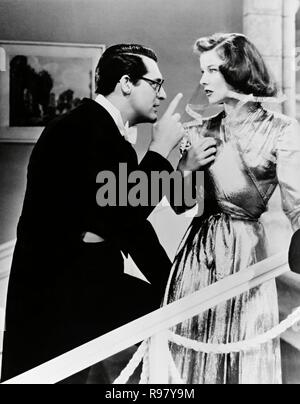 Original Film Titel: UP BABY BRINGT. Englischer Titel: Bringing up baby. Jahr: 1938. Regie: Howard Hawks. Stars: Cary Grant, Katharine Hepburn. Credit: RKO/Album Stockfoto