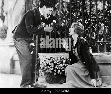 Original Film Titel: Lichter der Stadt. Englischer Titel: Lichter der Stadt. Jahr: 1931. Regisseur: Charlie Chaplin. Stars: Charlie Chaplin, VIRGINIA CHERRILL. Quelle: UNITED ARTISTS/Album Stockfoto