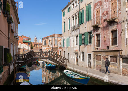 Venedig, Italien, 23. März, 2018: Tag Blick auf der Seite Kanal in Venedig, Italien Stockfoto