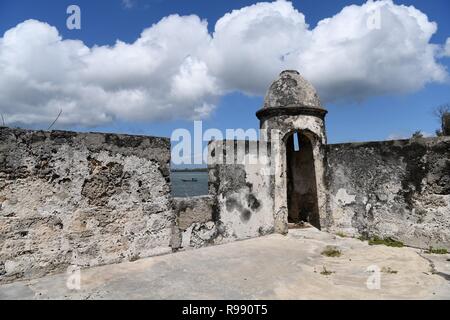 Ibo Island. Stein Gebäude und Ruinen sind aus dem 1500 - aus, wenn die Insel als Portugiesischer militärische Bastion und Slave trade Port verwendet wurde. Stockfoto