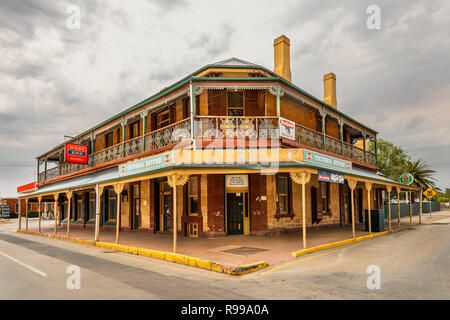 Historisches Hotel und Pub in Peterborough. Stockfoto