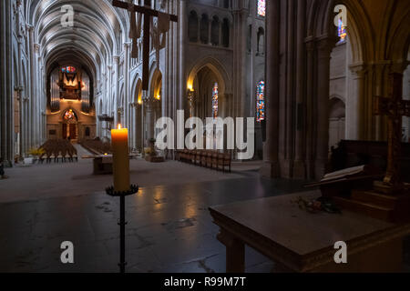 Innenraum der Kathedrale in Lausanne. Stockfoto