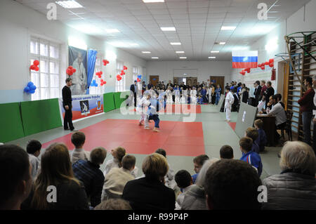 Kovrov, Russland. 26. Oktober 2013. Wettbewerbe Judo in Sports Complex Vympel Stockfoto