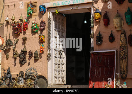 Kunst & Handwerk Shop an der Straße von Jaisalmer, Rajasthan. Stockfoto