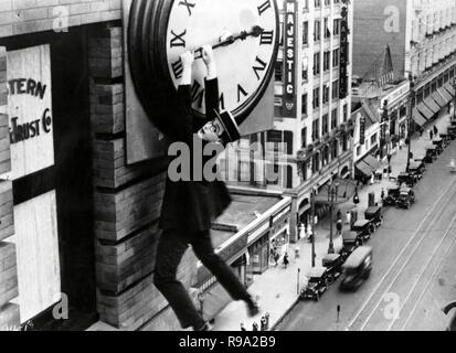 Original Film Titel: Sicherheit. Englischer Titel: Sicherheit. Jahr: 1923. Regie: FRED NEWMEYER. Stars: Harold Lloyd. Credit: HAL ROACH/PATHE EXCHANGE/Album Stockfoto