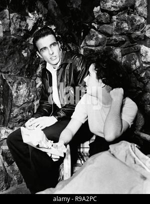 Original Film Titel: ein Platz an der Sonne. Englischer Titel: ein Platz an der Sonne. Jahr: 1951. Regie: George Stevens. Stars: Elizabeth Taylor, Montgomery Clift. Quelle: Paramount Pictures/Album Stockfoto