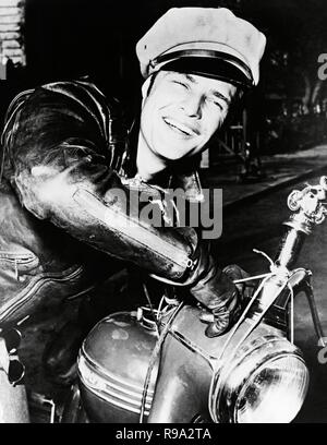 Original Film Titel: DER WILDE. Englischer Titel: DER WILDE. Jahr: 1953. Regie: László BENEDEK. Stars: Marlon Brando. Quelle: Columbia Pictures/Album Stockfoto