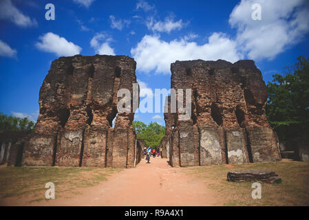 Ruine des Königlichen Palastes in der antiken Stadt Polonnaruwa, Sri Lanka Stockfoto