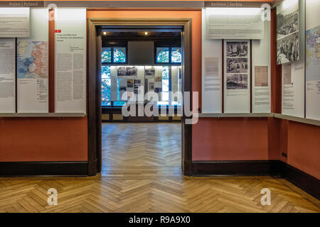 Berlin. Innere des Haus der Wannsee-Konferenz Gedenkstätte. Villa, wo Nazi- und SS-Führer trafen sich am 20. Januar 1942 deportation Juden zu planen Stockfoto