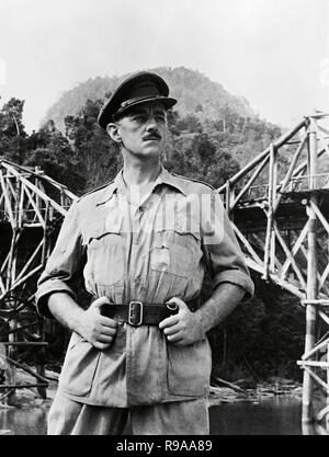 Original Film Titel: DIE BRÜCKE AM RIVER KWAI. Englischer Titel: DIE BRÜCKE AM RIVER KWAI. Jahr: 1957. Regie: David Lean. Stars: Alec Guinness. Quelle: Columbia Pictures/Album Stockfoto