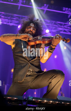 Padua, Italien. 20 Dez, 2018. Musik Konzert: Ara Malikian während die unglaubliche Welt Tour in Padua 20 Dezember 2019 Credit: Unabhängige Fotoagentur/Alamy leben Nachrichten Stockfoto