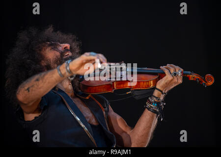 Padua, Italien. 20 Dez, 2018. Musik Konzert: Ara Malikian während die unglaubliche Welt Tour in Padua 20 Dezember 2019 Credit: Unabhängige Fotoagentur/Alamy leben Nachrichten Stockfoto