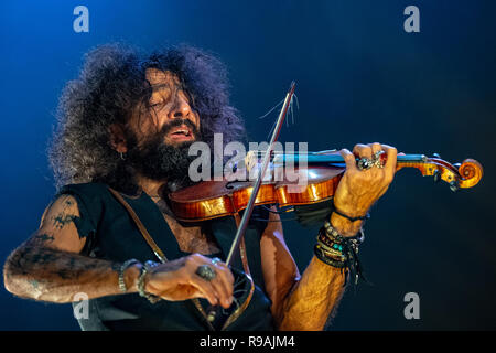 Padua, Italien. 20 Dez, 2018. Musik Konzert: Ara Malikian während die unglaubliche Welt Tour in Padua 20 Dezember 2019 Credit: Unabhängige Fotoagentur/Alamy leben Nachrichten Stockfoto