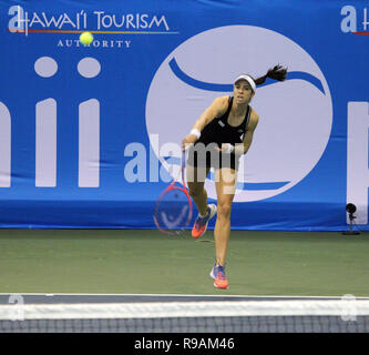 Dezember 21, 2018 - Christaina McHale volleys in einem Match gegen Monica Puig während der Hawaii geöffnet an der Neal S. Blaisdell Center in Honolulu, Hawaii - Michael Sullivan/CSM Stockfoto