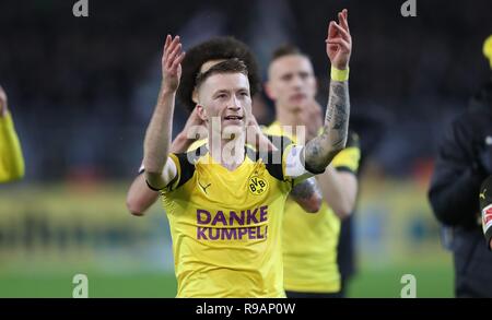 Dortmund, Deutschland. 22 Dez, 2018. firo Fußball, 21.12.2018 1.Bundesliga, Saison 2018/2019 BVB Borussia Dortmund - VfL Borussia Mönchengladbach, Gladbach, Borussia Mönchengladbach 2:1 Marco Reus, Jubel | Verwendung der weltweiten Kredit: dpa/Alamy leben Nachrichten Stockfoto