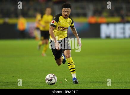 Dortmund, Deutschland. 21 Dez, 2018. firo Fußball, 21.12.2018 1.Bundesliga, Saison 2018/2019 BVB Borussia Dortmund - VfL Borussia Mönchengladbach, Gladbach, Borussia Mönchengladbach 2:1 Jadon Sancho, Single Action | Verwendung der weltweiten Kredit: dpa/Alamy leben Nachrichten Stockfoto